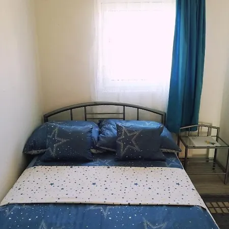 Apartment Happy